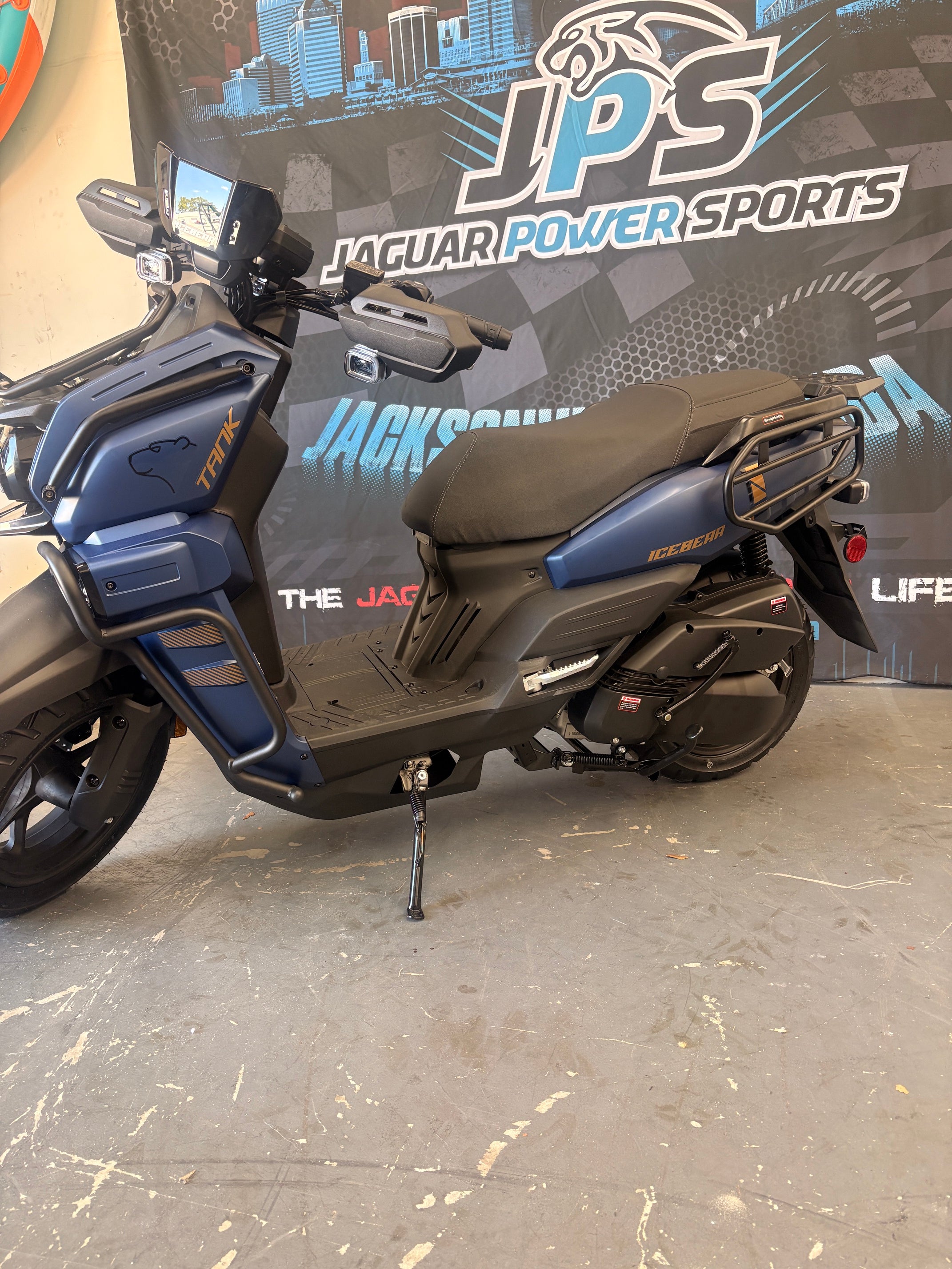 Icebear Tank 200cc EFI