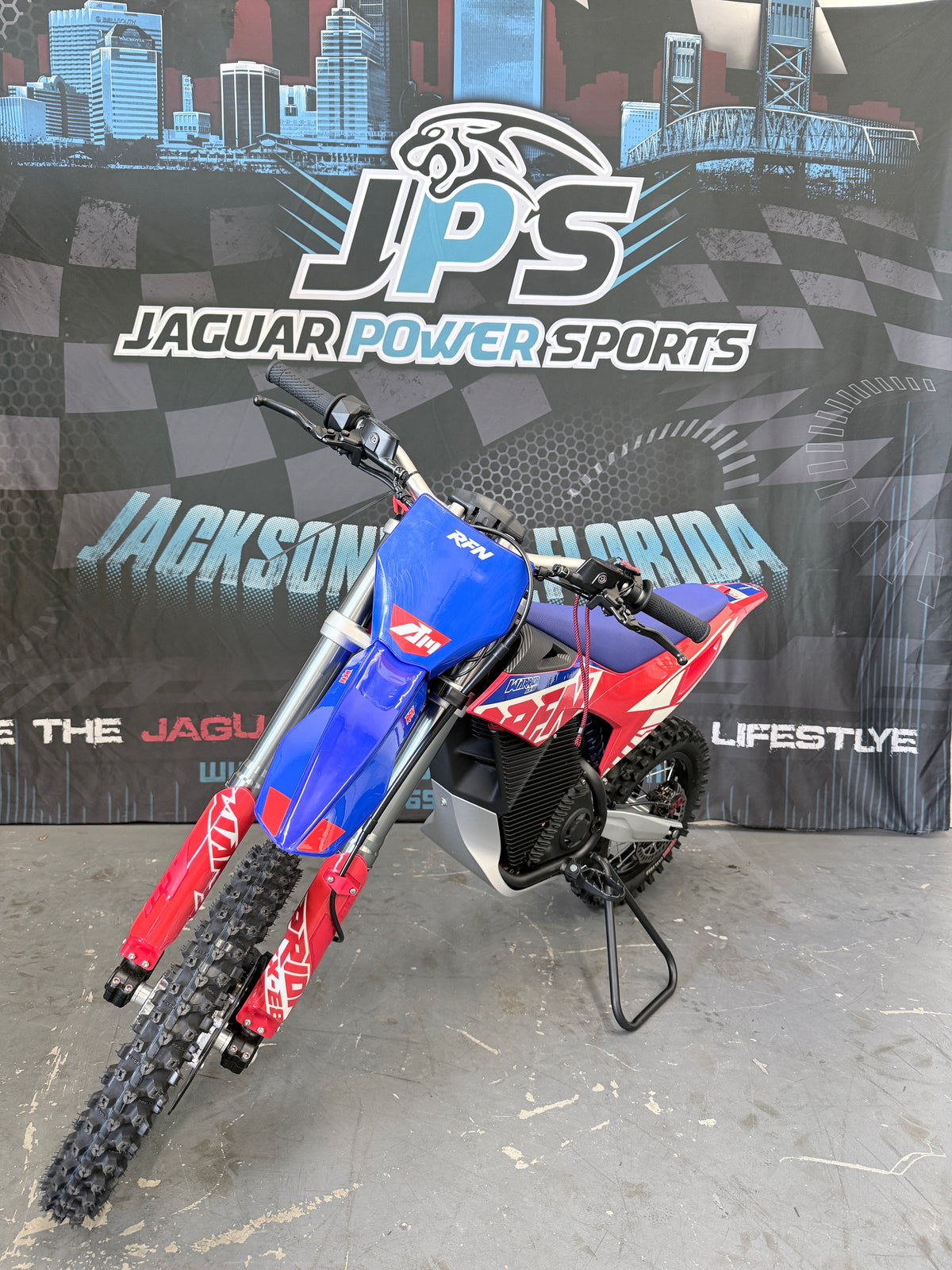 RFN Warrior SX-E8 60V Electric Dirt Bike – High-Performance Off-Road Motorcycle for Teens - Front View - Red