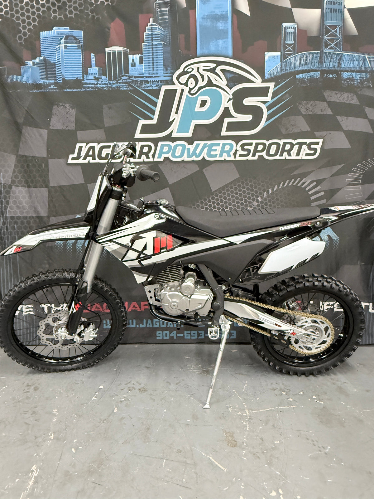 Apollo Thunder 300 300cc Dirt Bike – Manual | 4 speed Off Road Motorcycle - Black - Side view