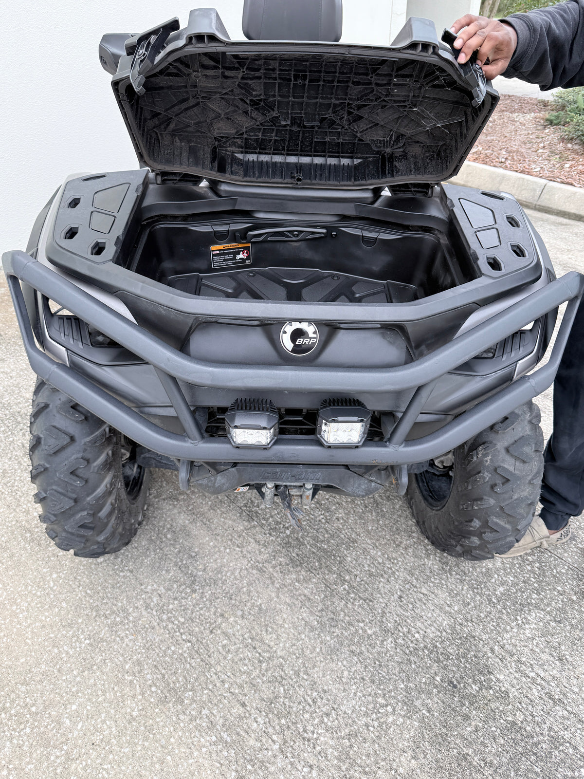 2025 Can-Am Outlander MAX XT 850 – storage