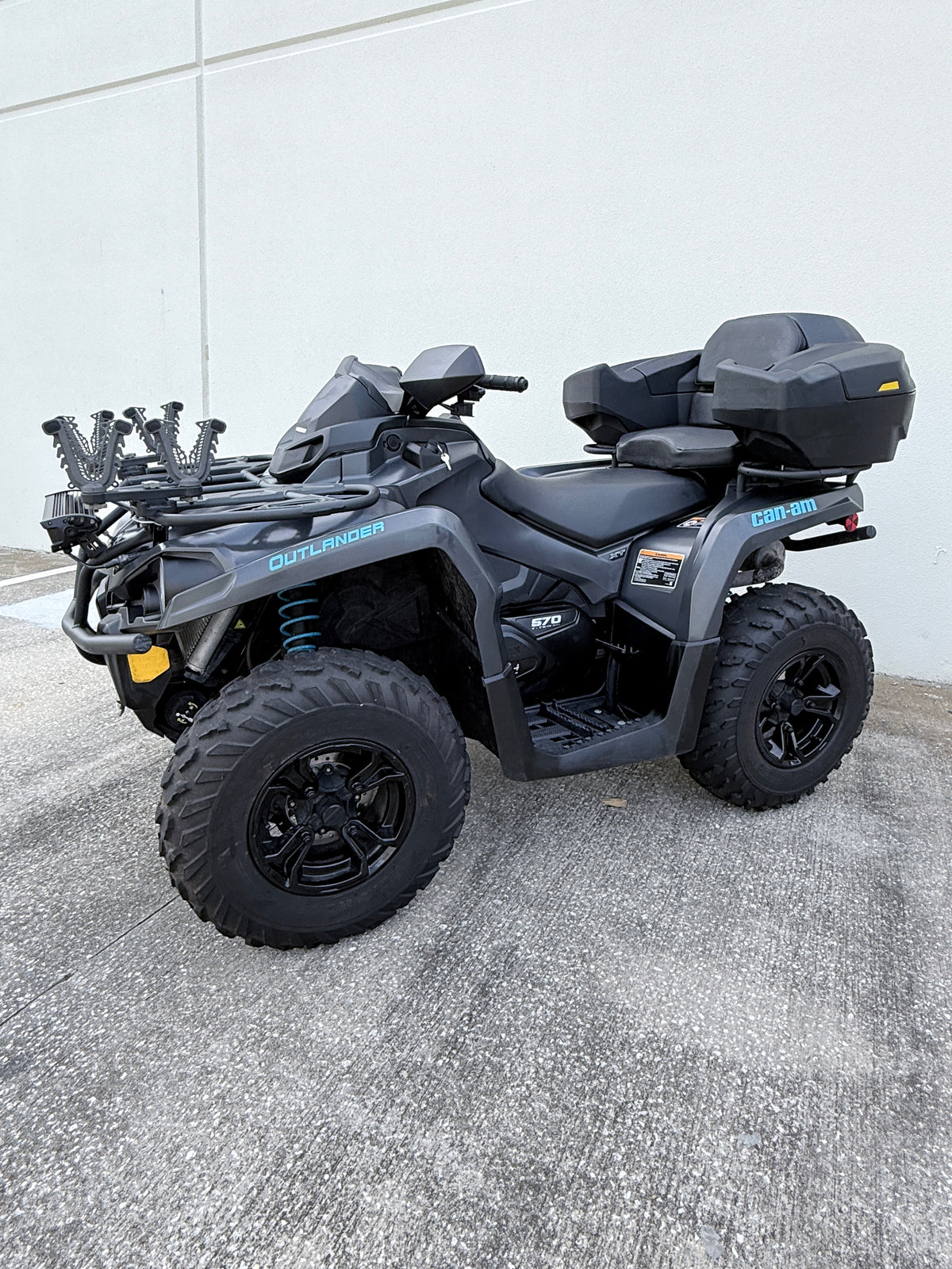 2021 Can-Am Outlander XT 570 – Pre-Owned ATV - Side view