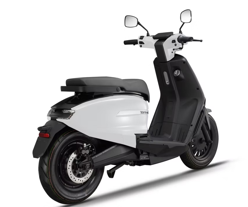 Velocifero Tennis-E 72V Electric Motorcycle – 4000W High-Performance Electric Street Scooter